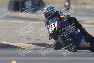 media/Sep-20-2025-Race Pace (Sat) [[d4e1b33f4d]]/Verified/Turn 2 (920am)/